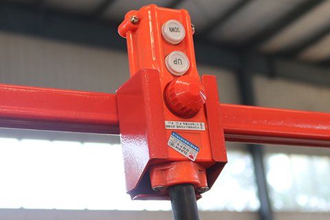 safety device for mobile scissor lift (3)